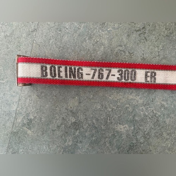 Boeing and Martinair belt- fits everyone- very adjustable. - Picture 4 of 16